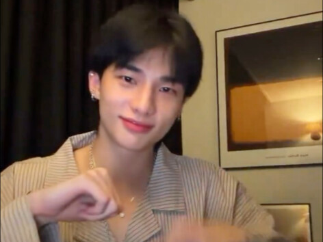 ฮวางฮยอนจินเต้นเพลง 'Blue Valentine' ของ NMIXX