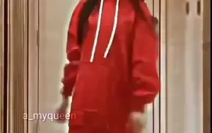 ช่วงนี้ไม่ค่อยได้ลงคลิปนะคะ ควีนเรียนออนไลน์รับผลกรรมค่ะ😂😂