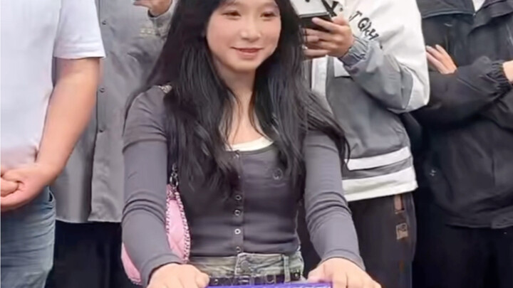 สาวหกคนของโนมิมาแล้ว