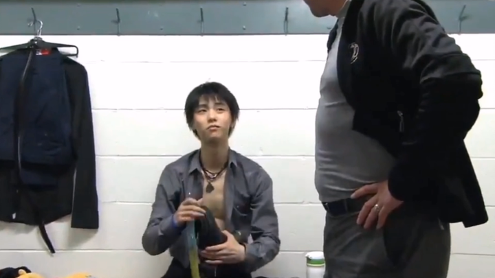 [Yuzuru Hanyu] I’ve only watched it a few hundred times, I guess.