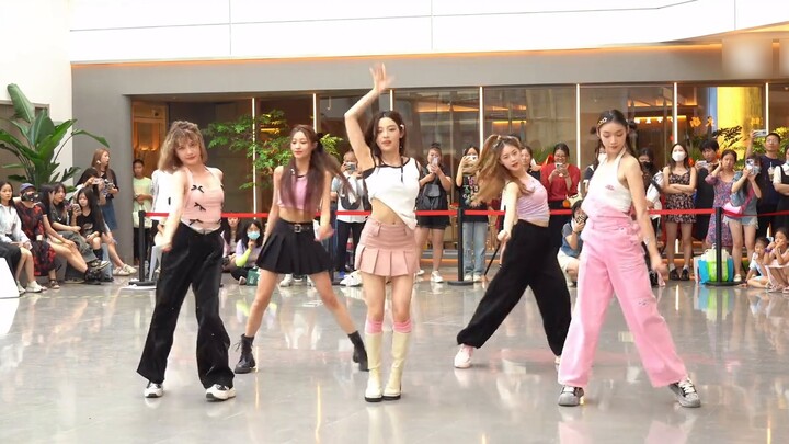 【un!vu5】Quay phim trực tiếp tại chỗ "univus" và "The Legend of Fenghua" tại Joy City ở Bắc Kinh Tây