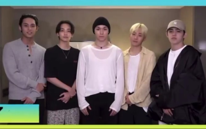 Selamat untuk SEVENTEEN yang memenangkan Penghargaan Penampilan Terbaik Tahun Ini di MTV VMA 2022!