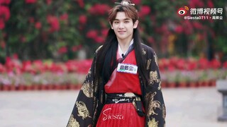 【高卿尘】小九听到粉丝叫自己胖胖的孩子，什么叫我胖胖的孩子？！小九的反应好可爱呀！！！