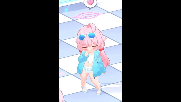 Hoshino is small and so kawaii!