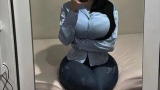 dihempit sampai keluar
