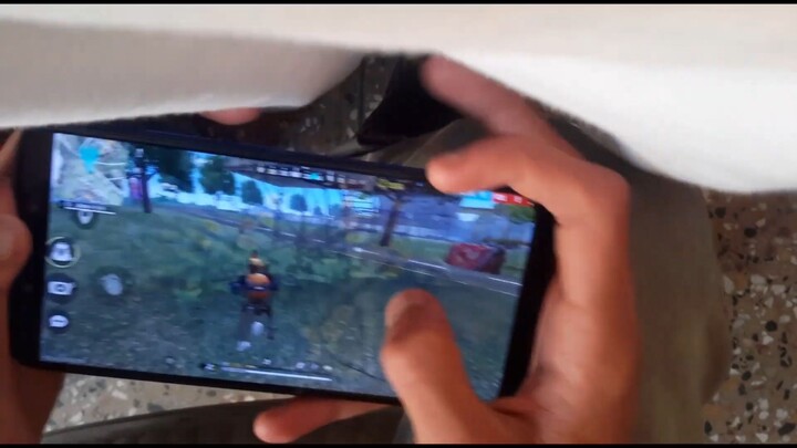 NHỮNG PHA BẮN ĐẲNG CẤP TRONG FREE FIRE - USAMA FREE FIRE #102