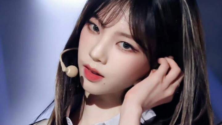Dare SM let her make a comeback with this kind of makeup again?