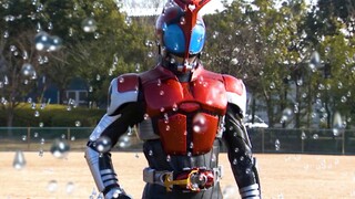 Tendangan ksatria super keren di Kamen Rider (edisi pertama)