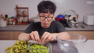 Gojo Satoru yêu thích Kikufu. Thời tiết này thật hoàn hảo để làm đồ nếp.