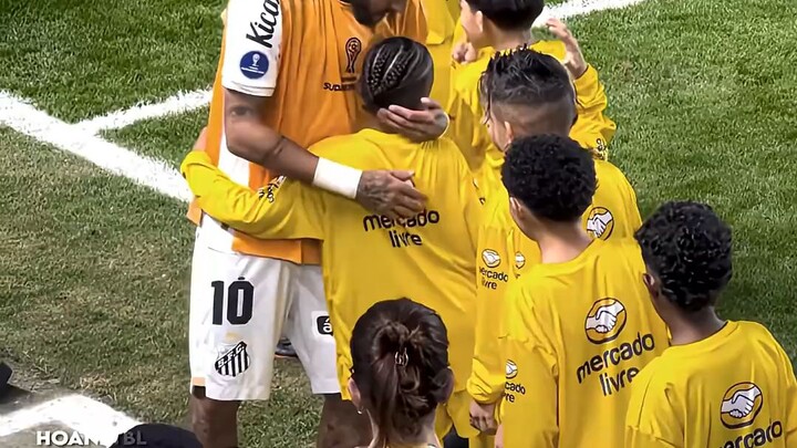 Neymar & Ronaldo With  Children Fans 😍