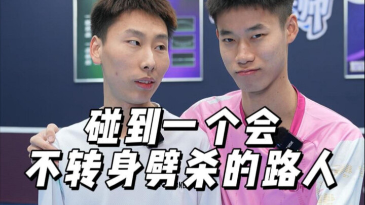 Today, we’re taking on a passerby who can smash without turning — #CoachXiaoyeBadminton #Badminton #