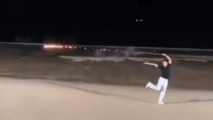 أنيق! لكن أنصح بارتداء خوذة هههه