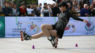 The Smooth Roller-Skating Performance!