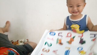 Hoàng Tom TV | Lần đầu làm thầy giáo | dạy em 2 tuổi đọc chữ