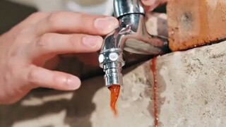 Anh chàng đến làm việc tại trang trại lợn vào ngày đầu tiên đã bị sốc khi phát hiện ra rằng nước mà 