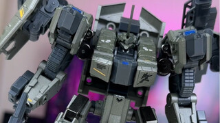 A metal transformable mecha with infinite gameplay! Are you tempted? Big Firebird Tiger Hunter!