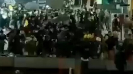 [Hong Kong Police] Bubble car used to “wash away” cockroaches in a drill—do not imitate this on-site