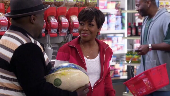 【Neighbors Next Door】On the importance of Thanksgiving—everyone's scrambling for the turkey!