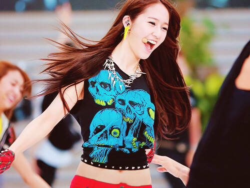 هذا الشخص الذي يلبي إعدادات الذكاء الاصطناعي وسيم وجميل