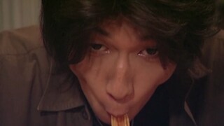 Tachibana-senpai ăn mì ống trong một phút