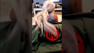 Jiraiya puxa cabelo de Tsunade