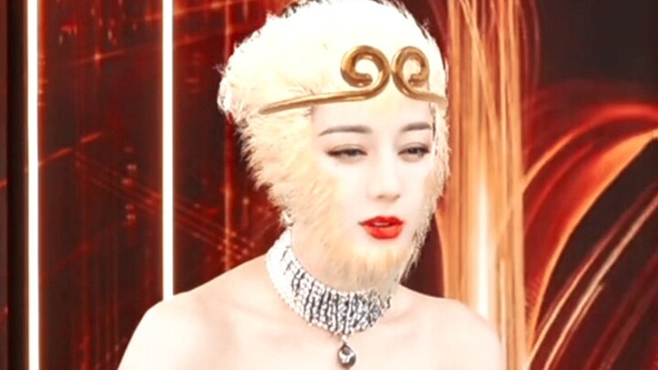 Dilraba, are you a fan? Dilraba: Don’t…
