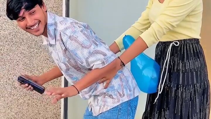 PAISE WAPAS MIL GYE ------_reels _reelkarofeelkaro _prank _reelsinstagram _flirt