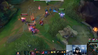 DUY CÒM MISS FORTUNE VÀ TRUNG ANH AMUMU QUẨY CỰC KHÓ CHỊU Ở BOT LANE