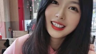 这小姐姐傻乎乎，我贼喜欢