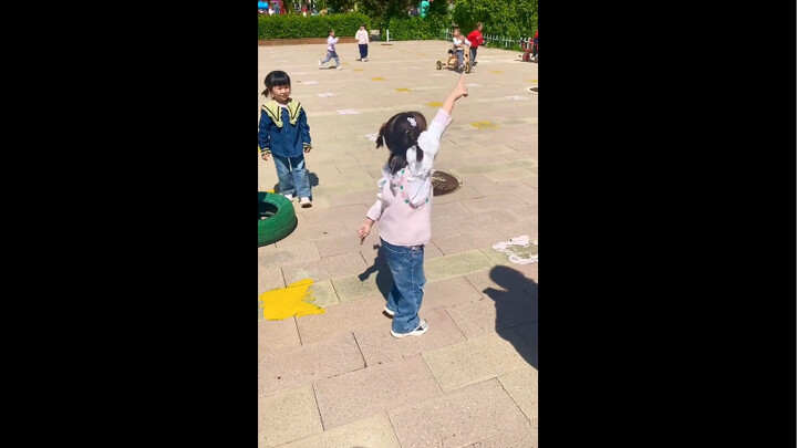 What kind of place is this? Nobody here is an ordinary person—every single one is a protagonist! I’m