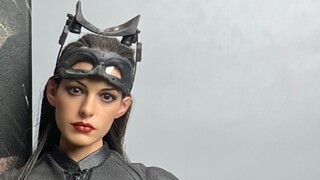 รีวิว Hottoys Catwoman (เพราะมันเป็นการรีเมค)