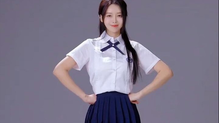 [You will regret it if you don't watch the dancing lady] - JK Li Yaying