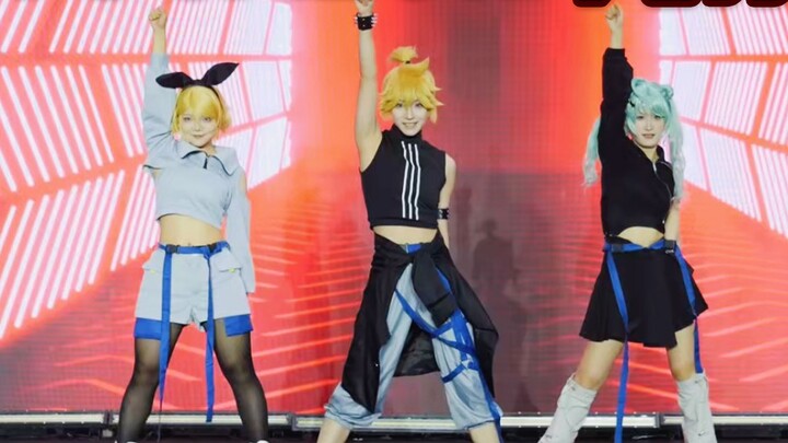 [Runner-up] Banana, Orange and Onion three-man special forces super-burning stage ironwork scene! ｜V