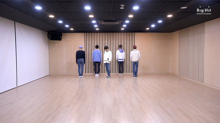 【คลังบันทึก TXT・ซับไทย】200412 ‘ให้โอกาสสัตว์ประหลาดมีชีวิตอยู่บ้างไม่ได้หรือ’ ซ้อมเต้น