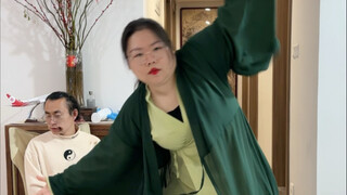 今天这个舞，我试着我有点说不明白了，我觉得他暗戳戳的冤枉我！#跳舞 #古典舞 #柠檬树
