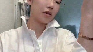 Selevel dengan Fang Touming tetapi aliran yang sama sekali berbeda