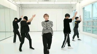 朴志训solo出道曲L.O.V.E练习室公开