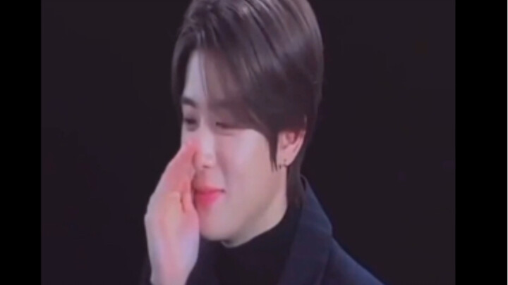 Nếu mượn thẻ tín dụng của bạn, thành viên nào sẽ tiêu nhiều nhất? 【NCT127】