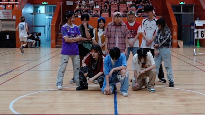 Treasure landed on Jinan University campus? Helloagain is released earlier than the box. Even the cl