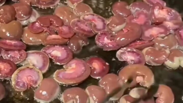 Never underestimate the power of street food stalls!!!