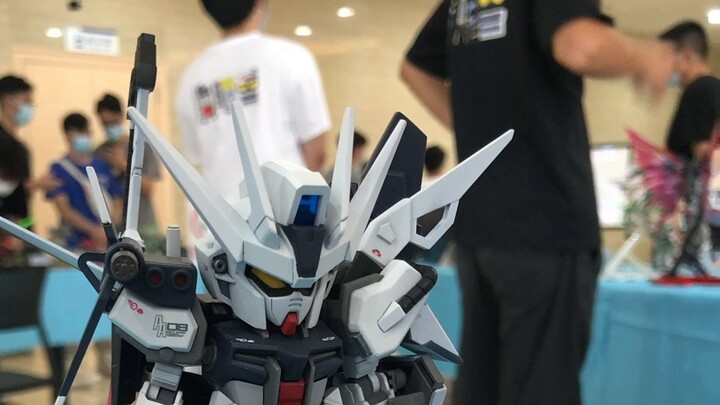 Pada pameran tema model unggulan Guangzhou Nansha Guangjiao Fair 2022, saya menerima undangan dari p