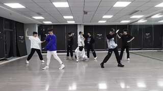 TF Family 3rd Generation | "LAW" & "Hey Mama" Practice Room + Roadshow Mashup