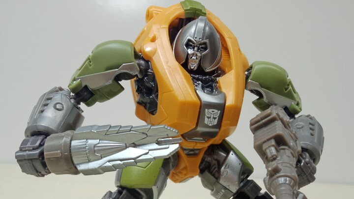 [Hampir Sempurna] Studio Film Transformers SS80 Bumblebee Gaiden D-Class Hulk