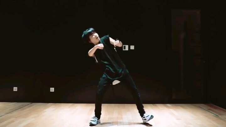 【BOY STORY】梓豪Cover GOT7/SKZ/TWICE的舞蹈，大家看有没有瓶家真谛？