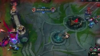 Lucian adc lướt bắn liên tục được ngay triple kill