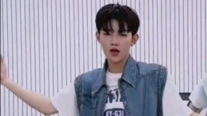 أعتقد أن هناك مقولة تقول أن Zhang Hao دائمًا هو الأول أينما ذهب، فلا عجب أن KTL وTB وOM وJP يتمتعون 