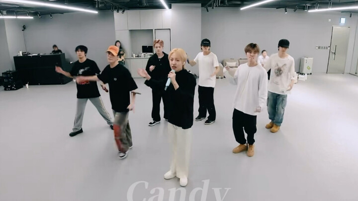 ห้องซ้อมก็ต้องร้องและเต้นสิ🎤🕺