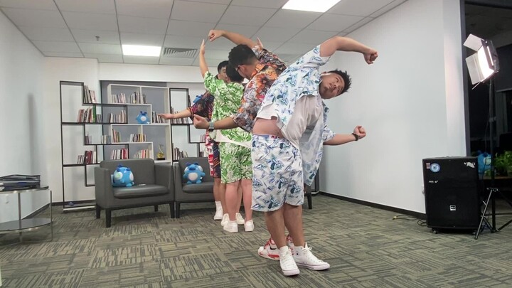 All-Star Pop Music Chart | Panda Hall ProducePandas' Dance and Sing Debut of "Sui Sui Nian" Lights U