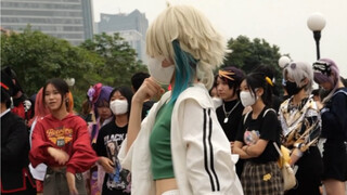 【阿萨cos】这个aza怎么又在萤火虫场外跳女团舞