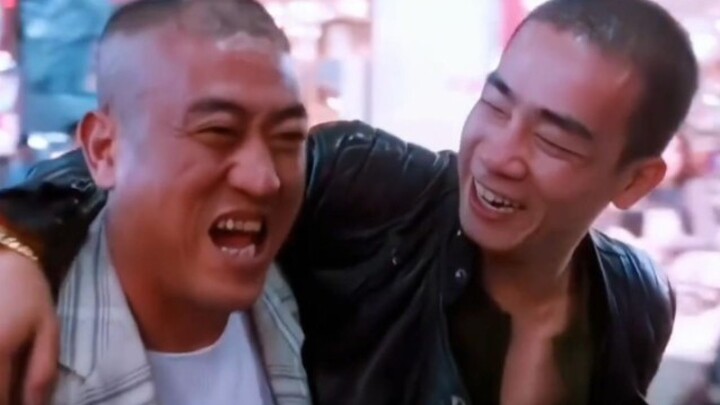 The pheasant dismounts to inquire about his future, seeking refuge with his cousin, Vasa Chicken, Xi